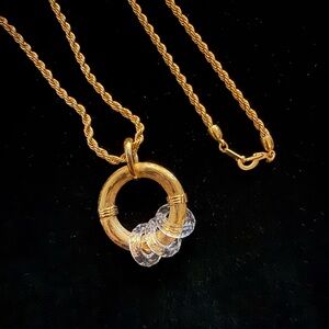 Elegant Gold Necklace with Crystal Accents